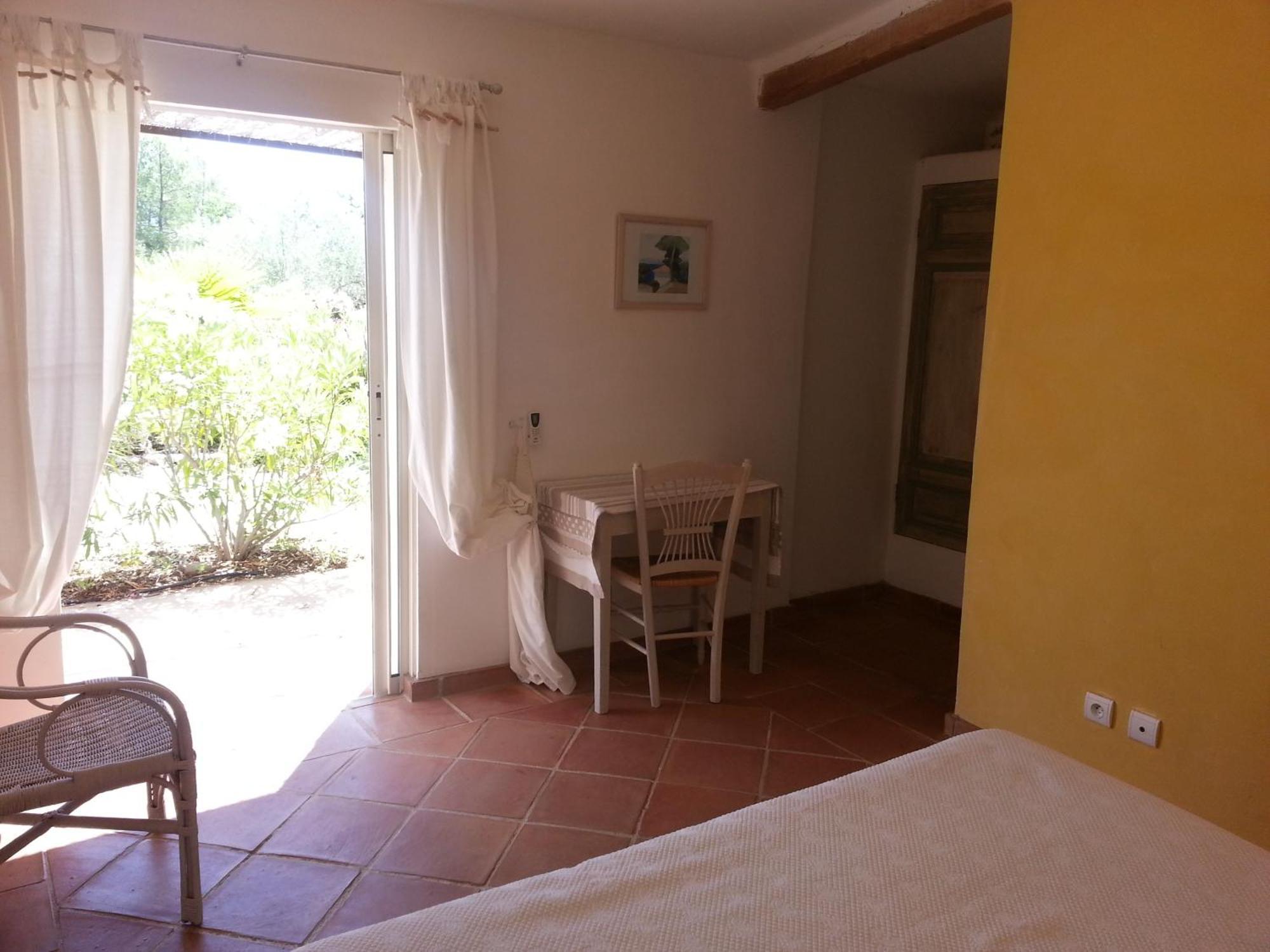 Le Mas Des Oliviers Puget-Ville Kamer foto