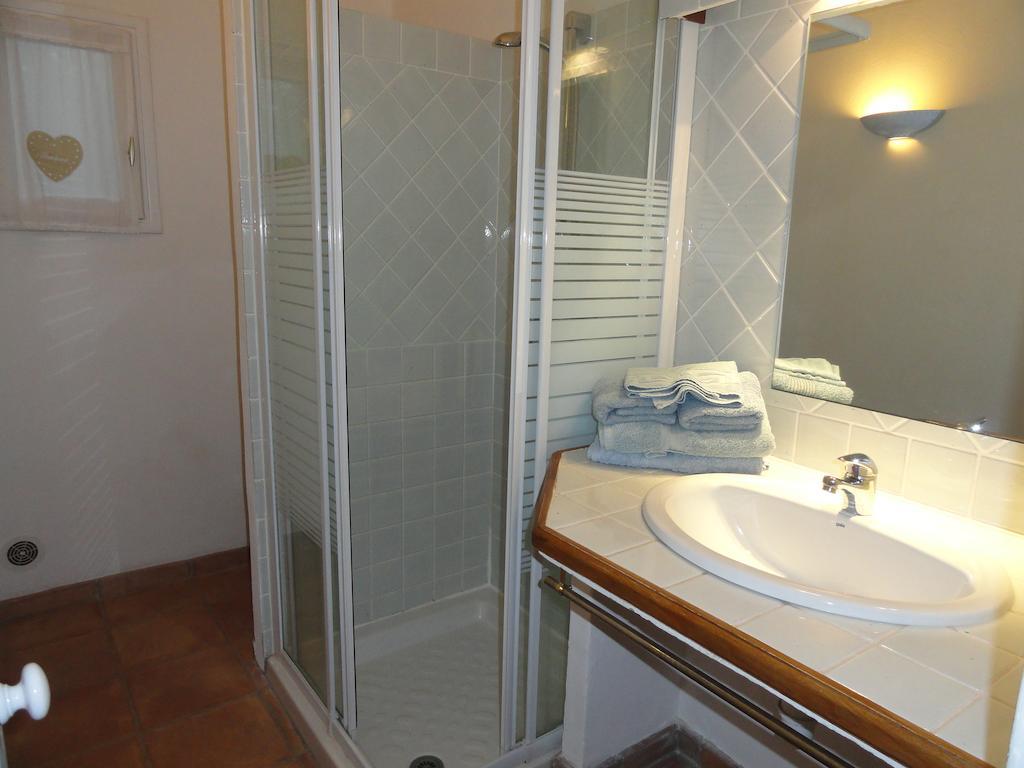 Le Mas Des Oliviers Puget-Ville Kamer foto