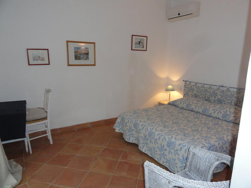 Le Mas Des Oliviers Puget-Ville Kamer foto