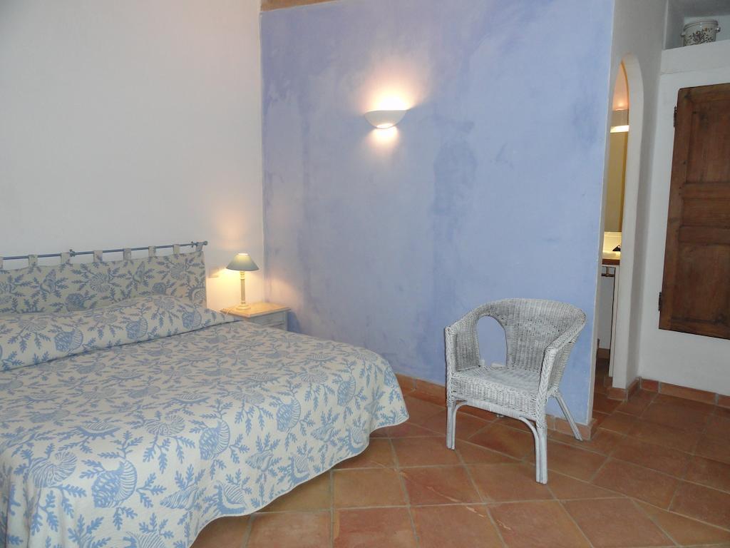 Le Mas Des Oliviers Puget-Ville Kamer foto