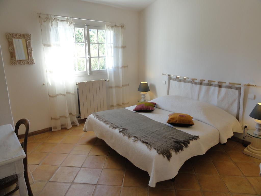Le Mas Des Oliviers Puget-Ville Kamer foto