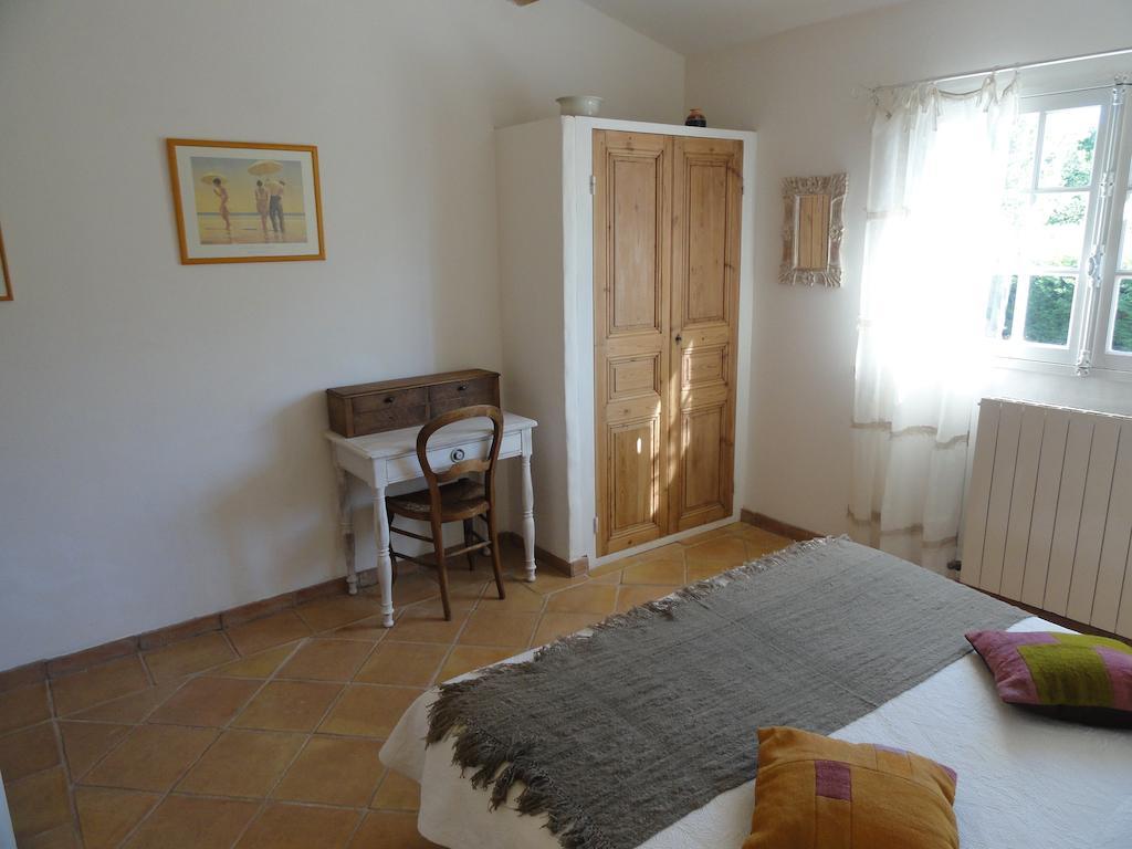 Le Mas Des Oliviers Puget-Ville Kamer foto